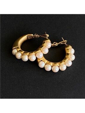Monet Vintage Gold-Tone Hoop Earrings with Ivory Pearls